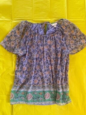 LC Lauren Conrad Lavender Floral Short-Sleeve Blouse with Green Border